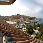 Hvar Attic Modern Design - Town Center With A Great View